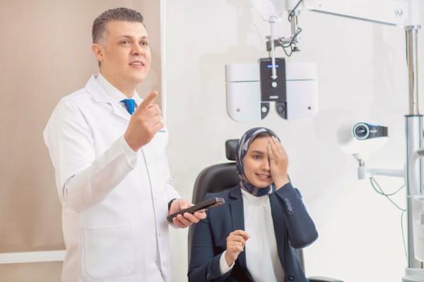 تشخيص العيون